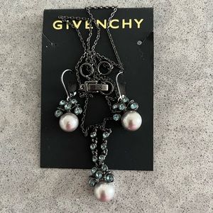 New Givenchy blue stones and pearl jewelry set